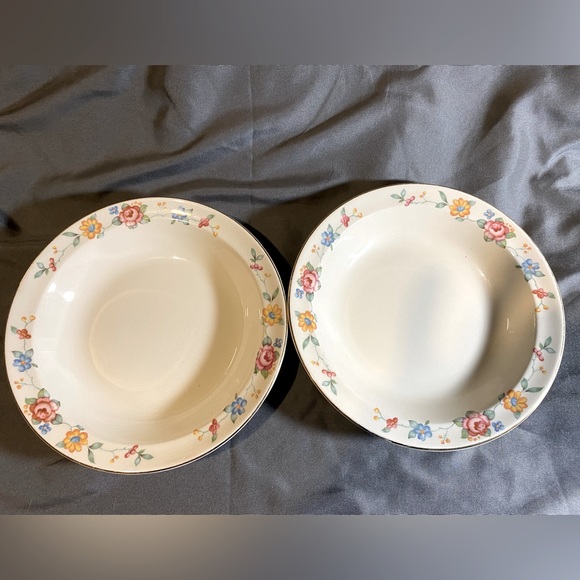 Taylor Smith Taylor USA 8” Pair of Floral Shallow Bowl Fruit Bowls Dessert TST3 - Picture 1 of 8